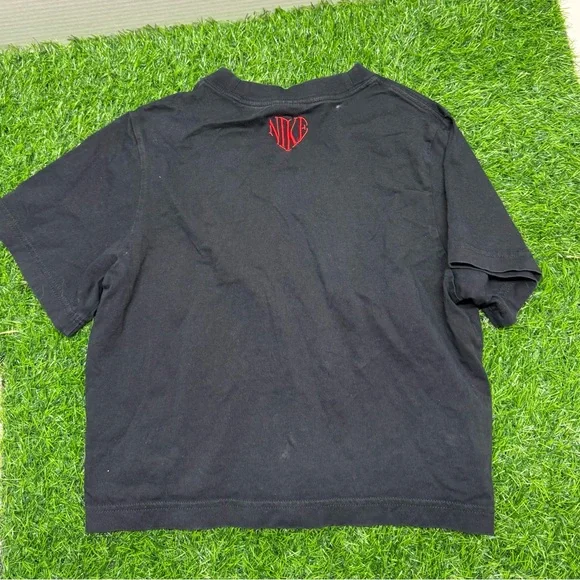 Nike Center Swoosh Crop Top Womens - Picture 4 of 5